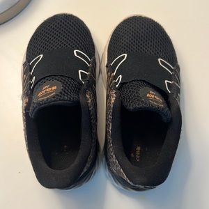 Toddler Girl 6.5 New Balance